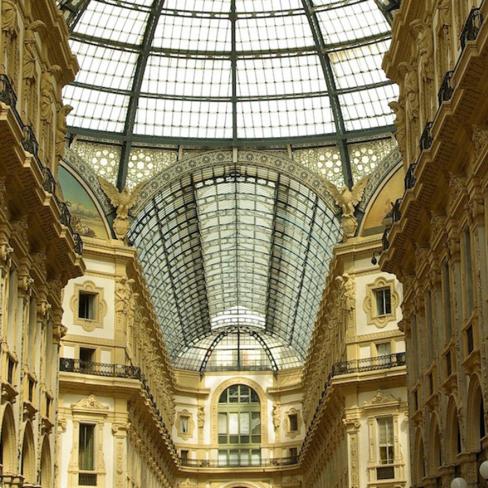 How To Survive Study Abroad With Less Than $10,000