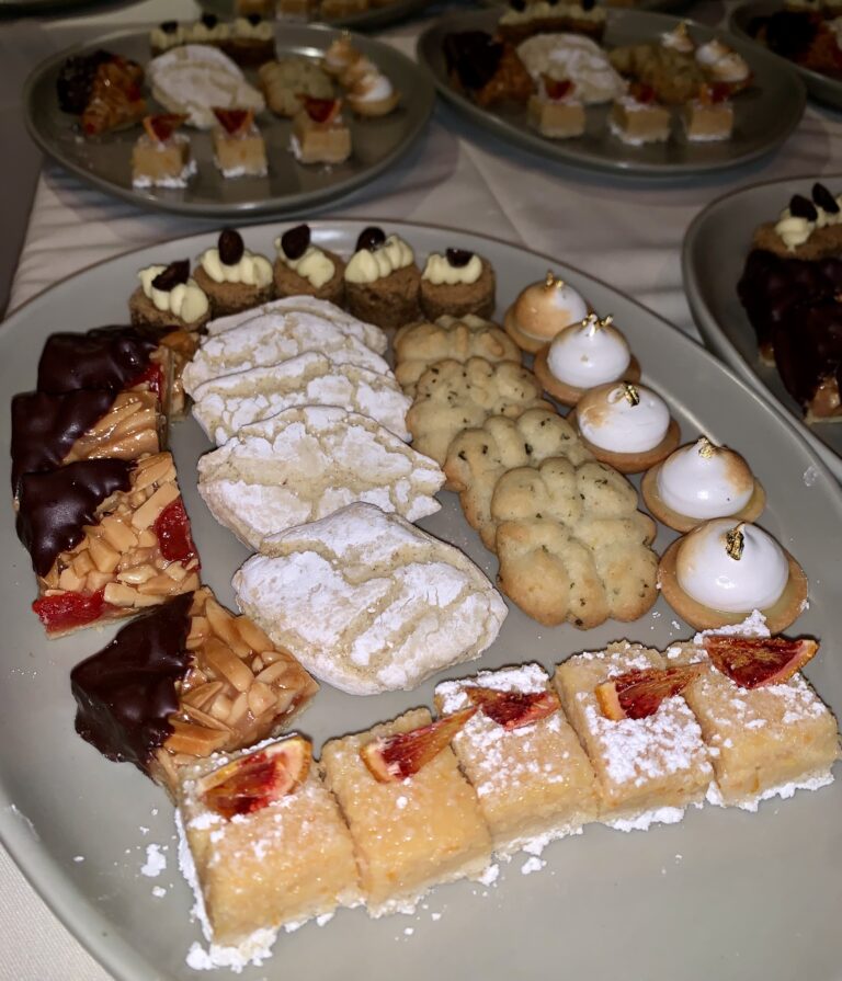 Galadinnerdesserts SAI Programs