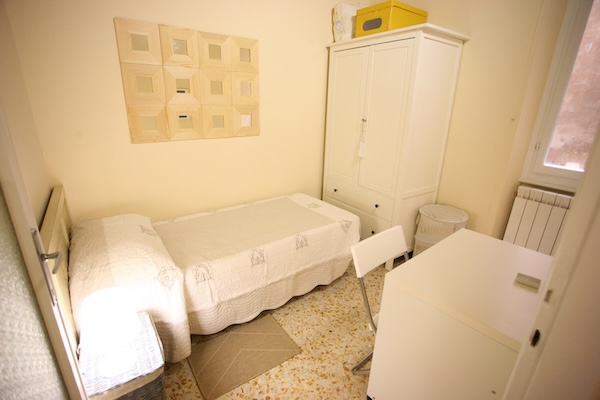 Family homestay private bedroom*